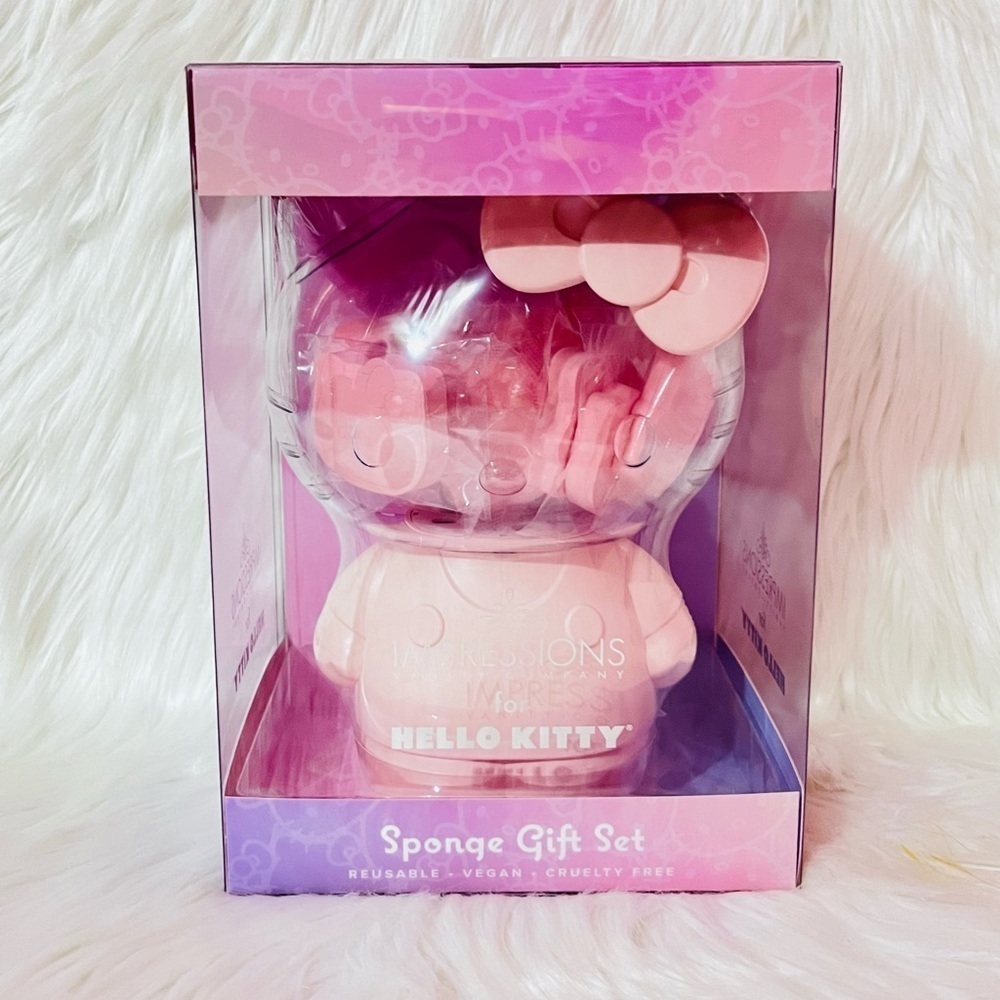 Hello Kitty® 12-PC Sponge Gift Set
